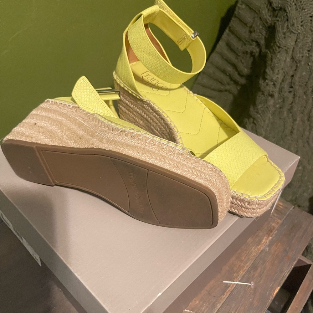 wedges sandals  green neon